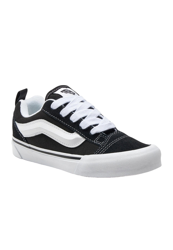 Chaussures noires pour enfants