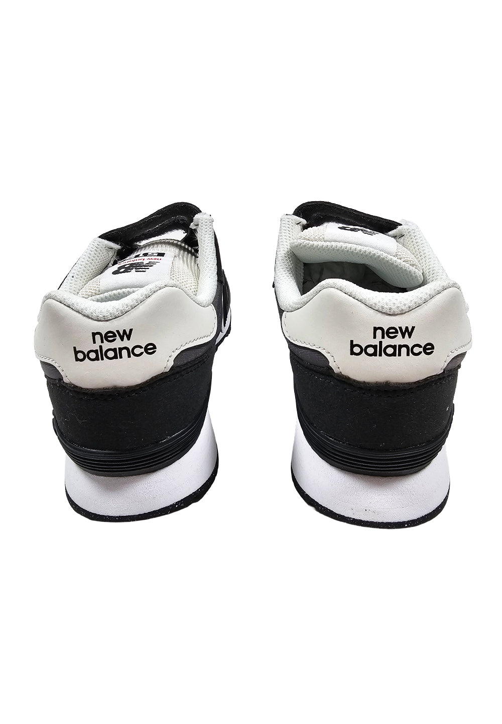 Chaussure noire et grise pour enfant