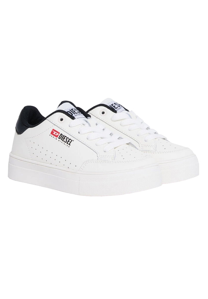 Scarpe bianche per bambino