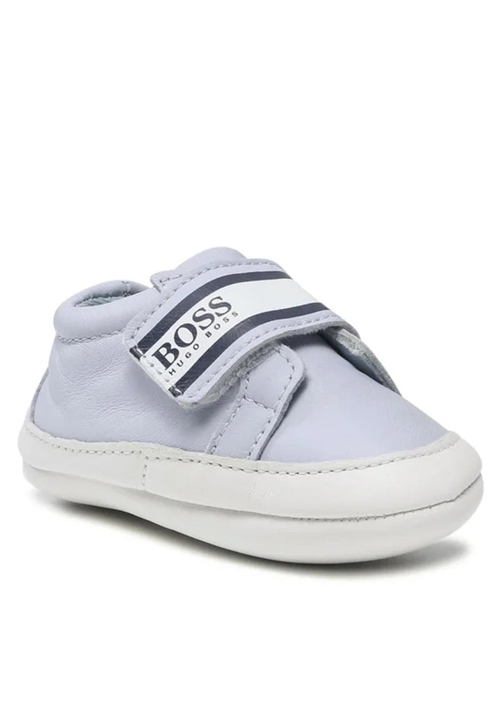 Blaue Schuhe für Neugeborene