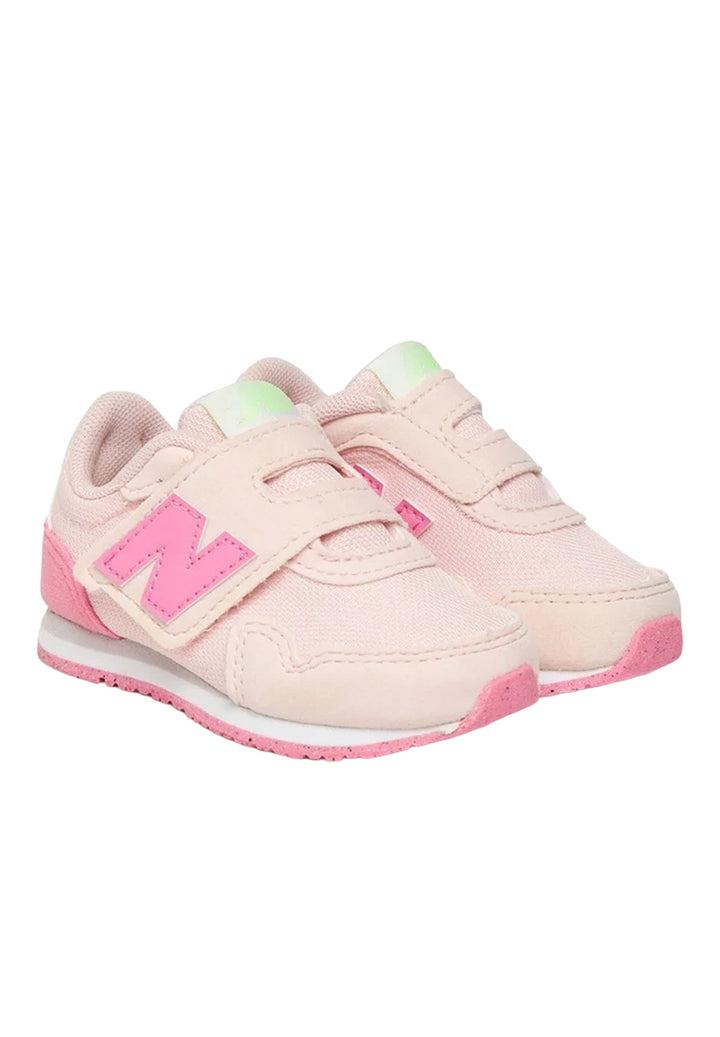 Rosa Schuhe für Mädchen