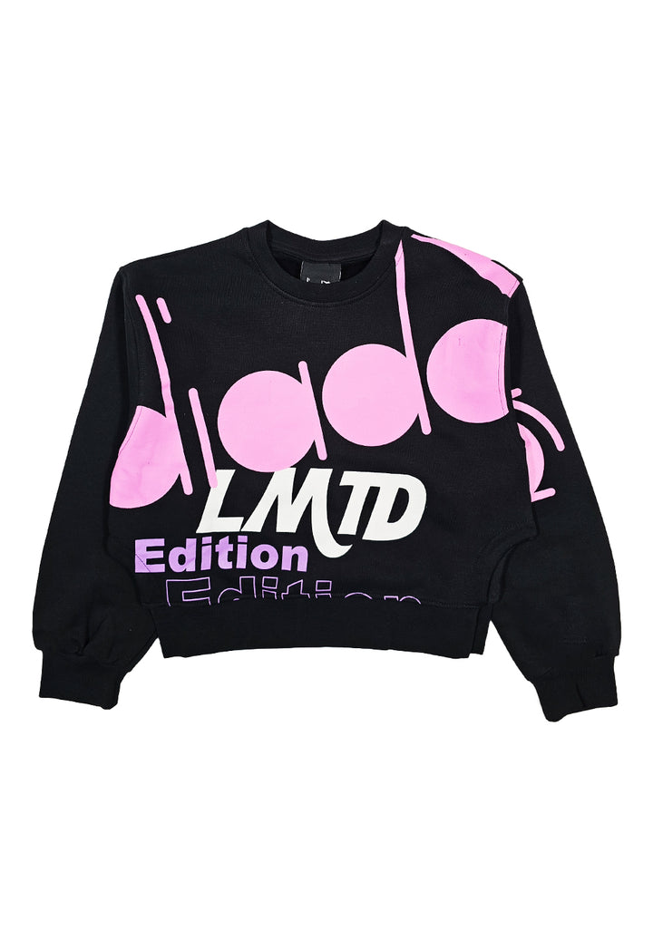 Black crewneck sweatshirt for girls