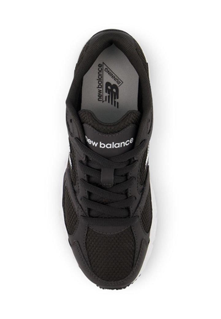 Scarpe nere per bambino
