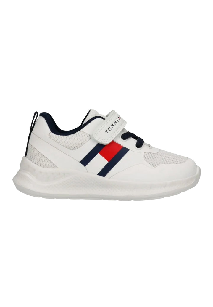 Scarpe bianche per bambino